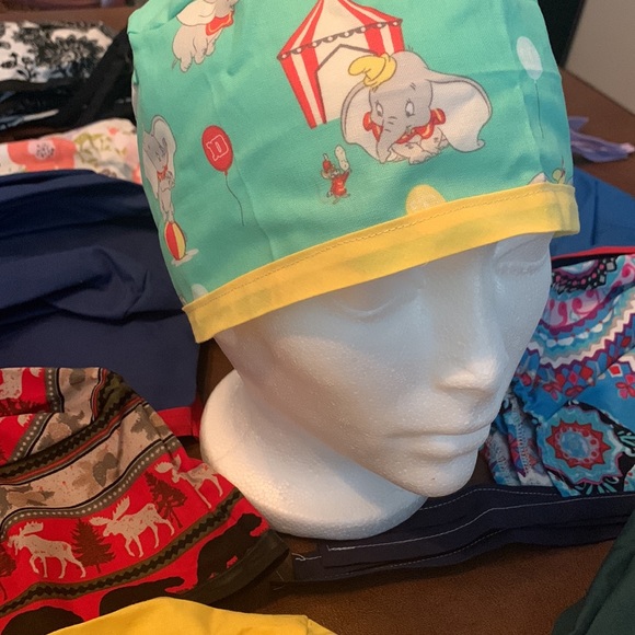 Scrub caps - Picture 2 of 3